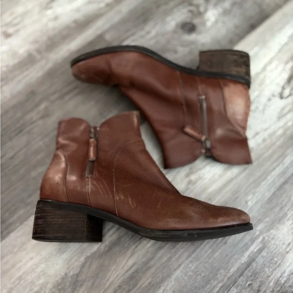 SOLD - Picture 2 of 7